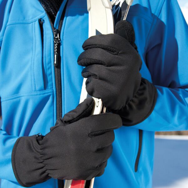 Softshell thermal glove Thumbnail